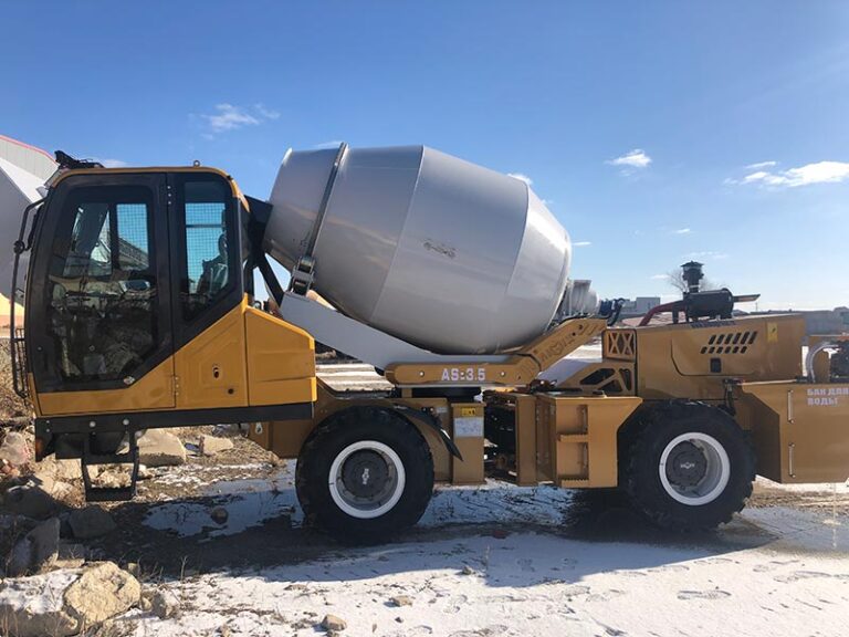 AIMIX Hormigonera Autocargable A Kirguistán