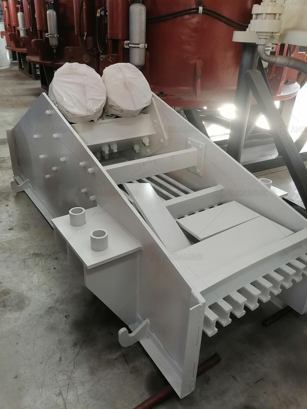 Alimentador Vibrante para Planta Trituradora de Basalto en el Salvador