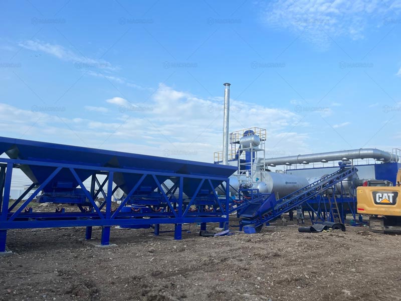 Planta Móvil de Asfalto de Macroad Instalada en Ecuador