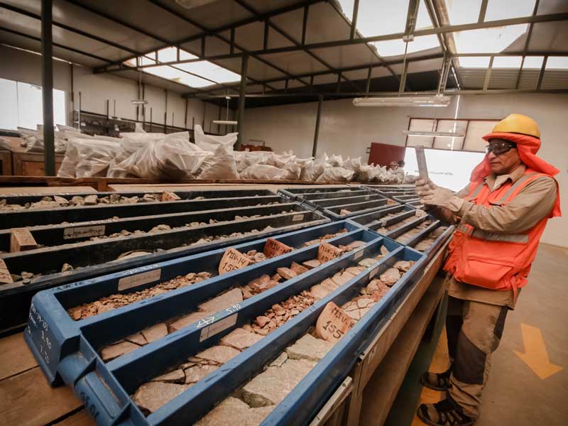 Perú Ocupa el Segundo Lugar Mundial en Producción de Mineral de Cobre