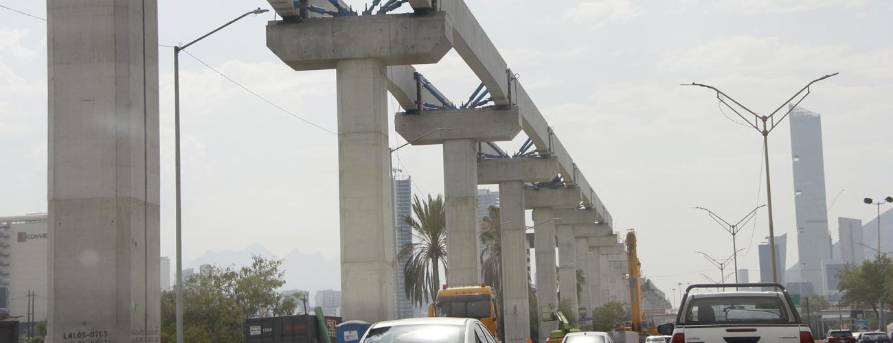 Construcción del Metro Monorraíl en la Ciudad de México