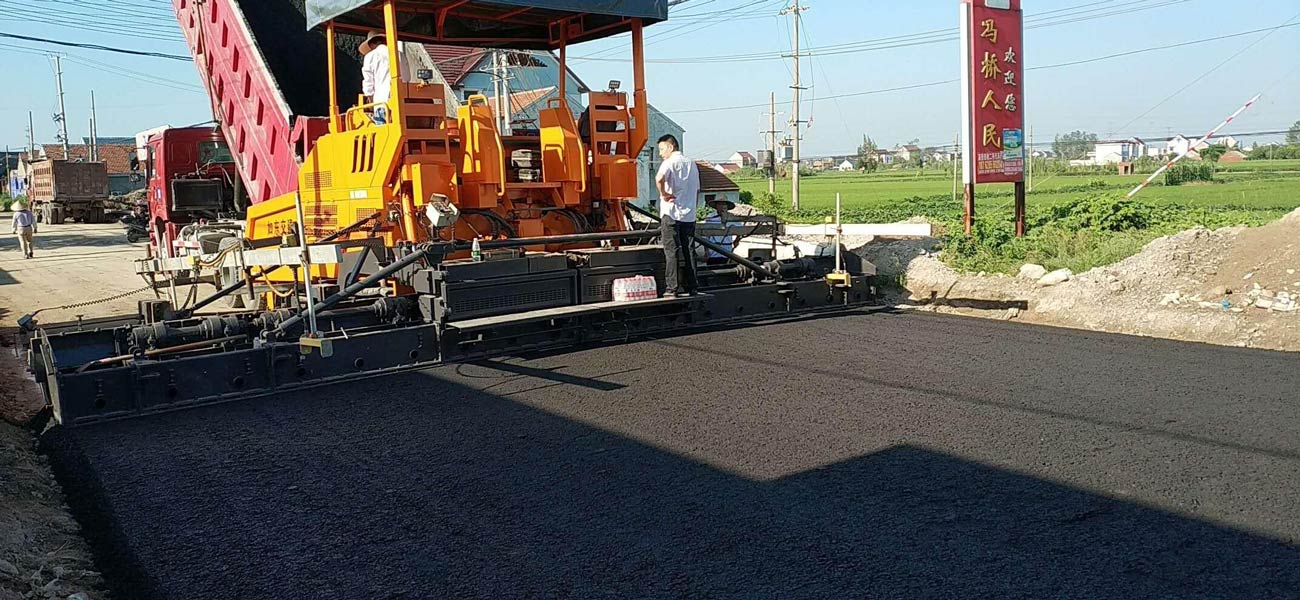 Pavimentadora de Mezcla Asfáltica