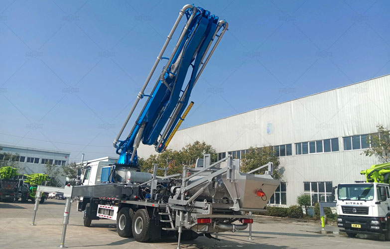 Bomba Pluma de Concreto para Jamaica