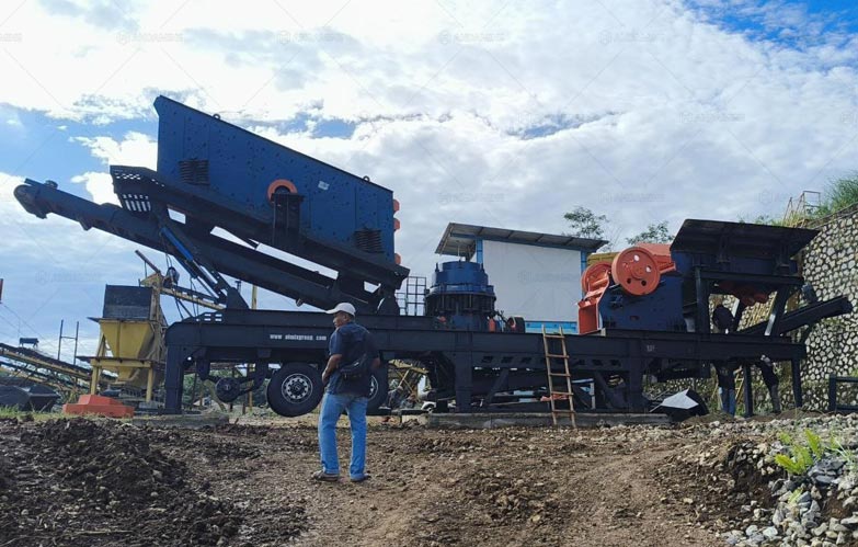 4 en 1 Trituradora de Piedra para Grava Móvil en Indonesia