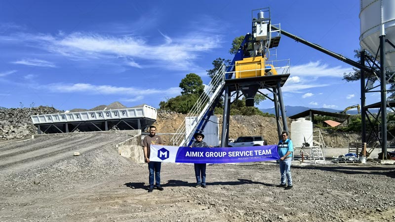 Equipo Servicio AIMIX y Cliente México Planta Concreto