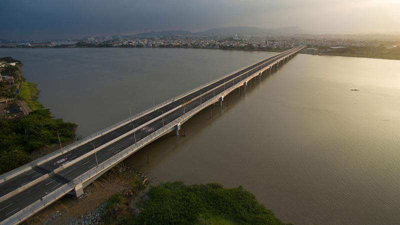 Proyectos de Construcción de Puentes para Ecuador