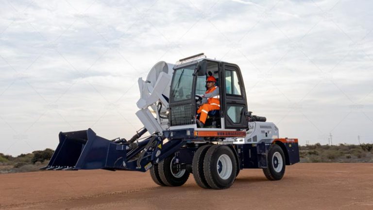 Self-Loading Concrete Mixer Truck for Peru for Road Construction