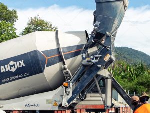 Autohormigonera con Motor Potente y Sistema Hidráulico Confiable