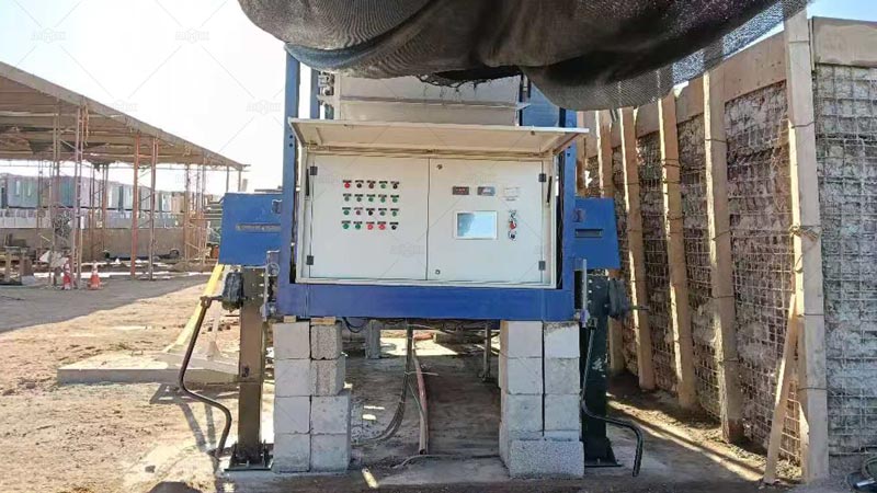 AIMIX planta de hormigón compacta está equipada con un sistema de pesaje de alta precisión y un sistema de control de operación inteligente, que permite a los clientes elegir entre control manual o automático.