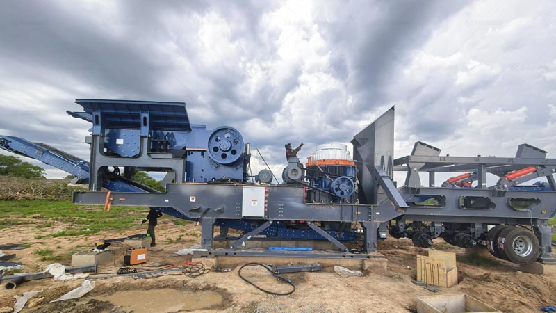 Chasis de acero Q355 y estructura tipo barco para planta trituradora móvil de roca dura
