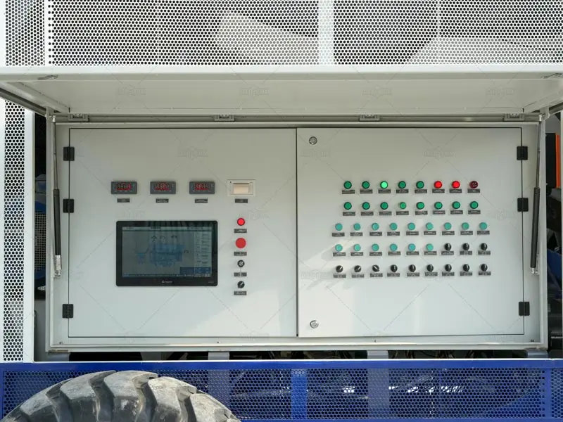 El sistema inteligente de control de Planta con Bomba de Concreto AJP40 le permite controlar el equipo en un radio de 100 metros.